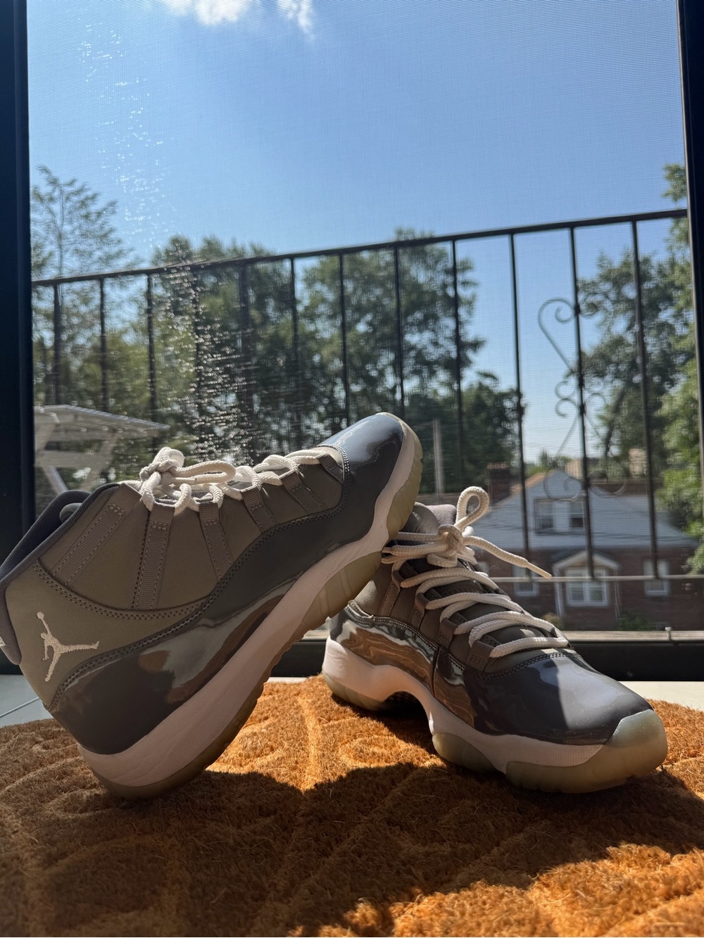 Air Jordan 11 Retro Cool Grey - Picture 3 of 11